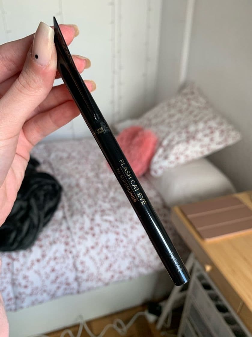 Belleza L‘Oréal Paris superliner flash Cat Eye eyeliner liquido