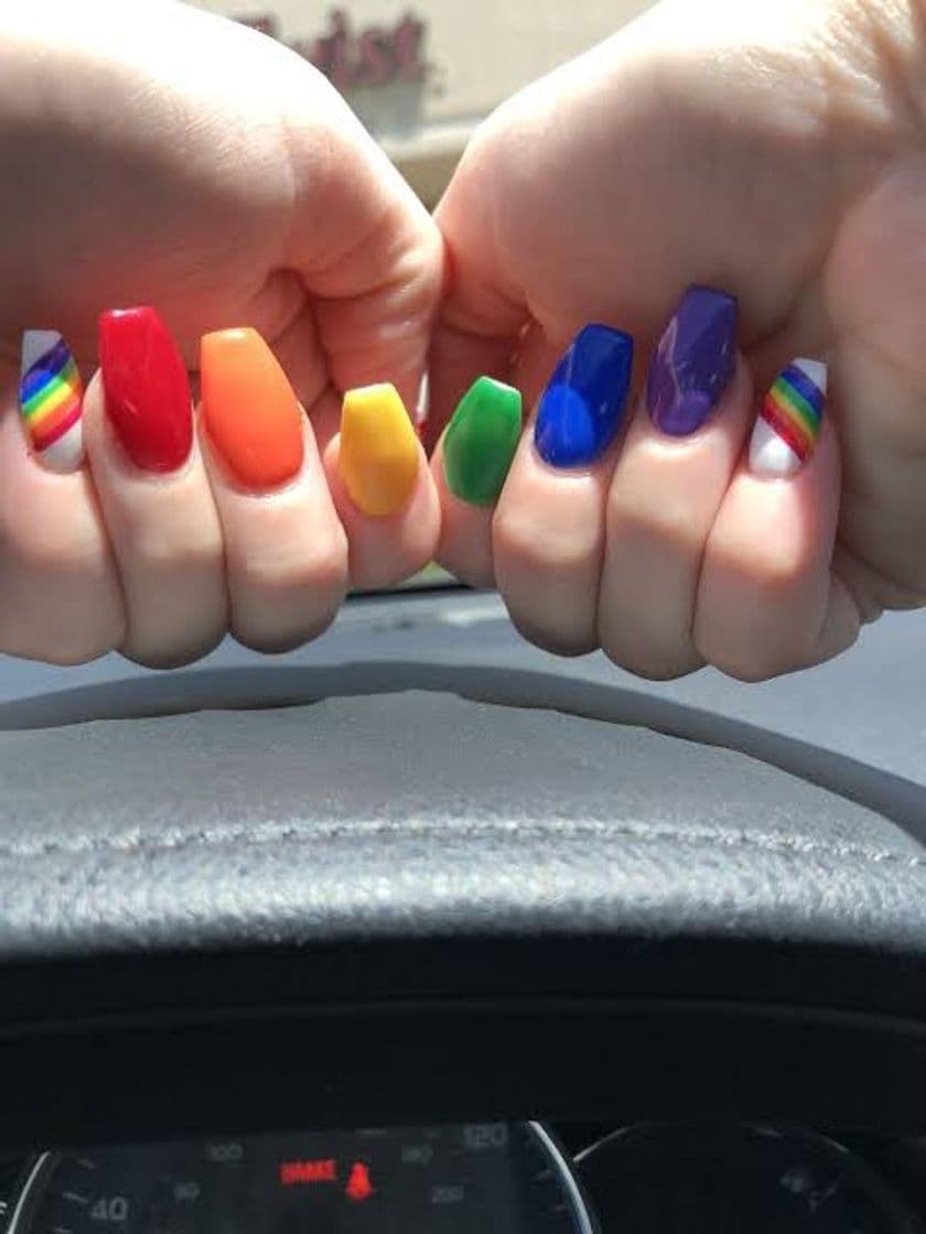 Fashion Uñas para el pride month 🏳️‍🌈🥰✨