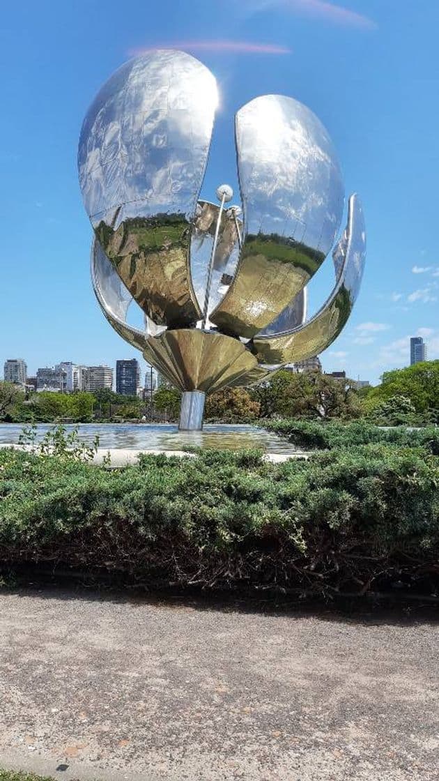 Lugar Floralis Genérica