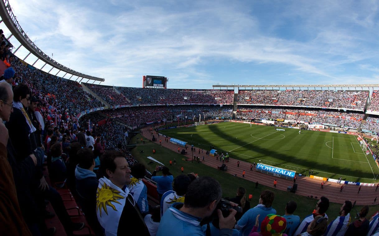 Lugar Estadio Antonio Vespucio Liberti