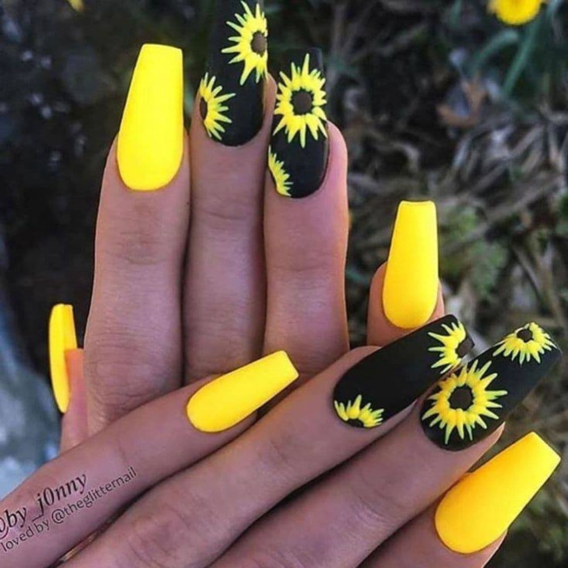 Moda Nail 