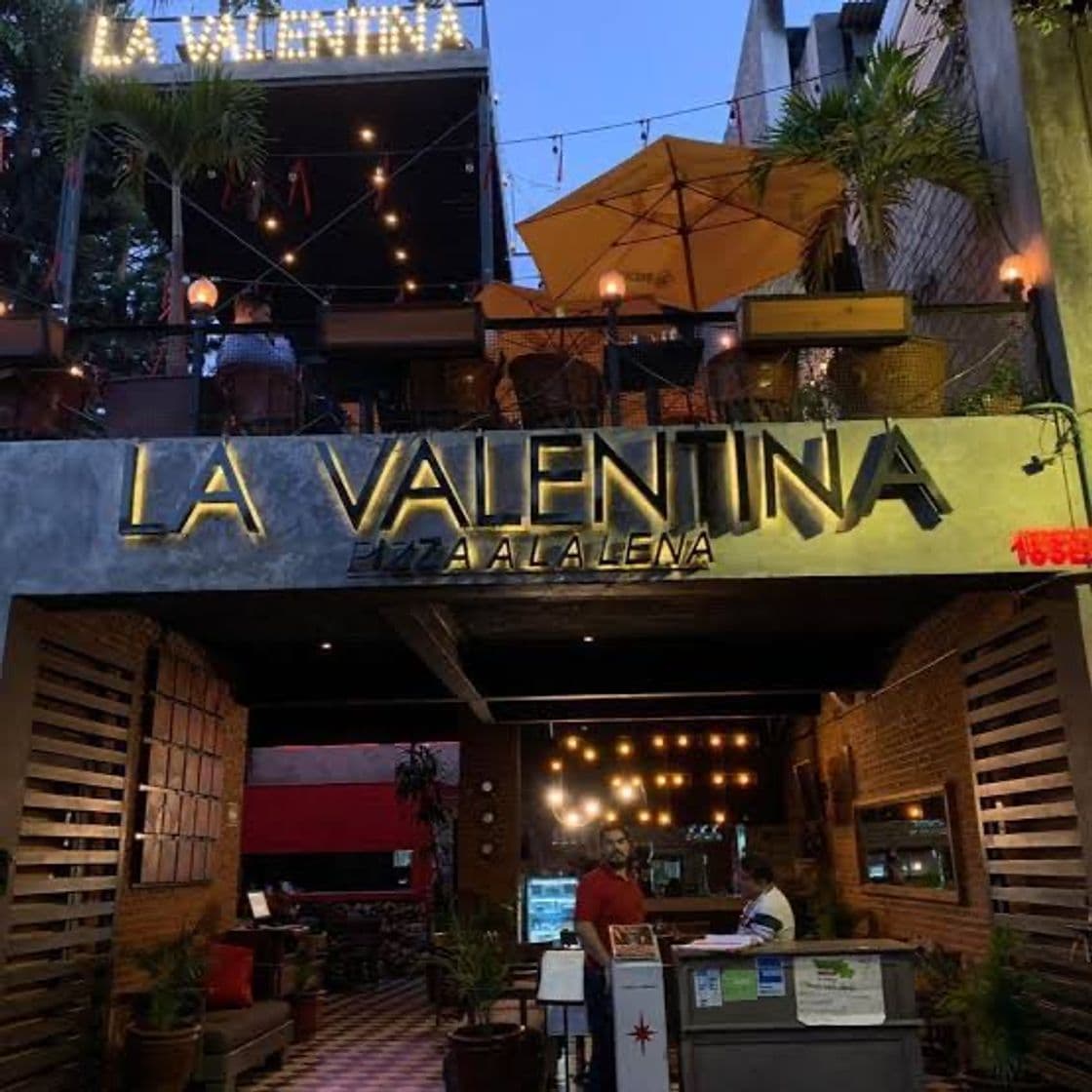 Restaurantes La Valentina Pizzeria Santuario