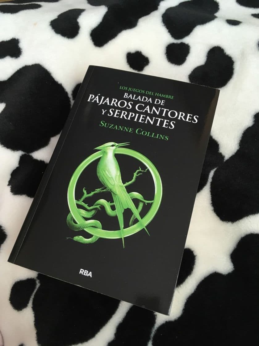 Fashion Reseña “Balada de pájaros cantores y serpientes”