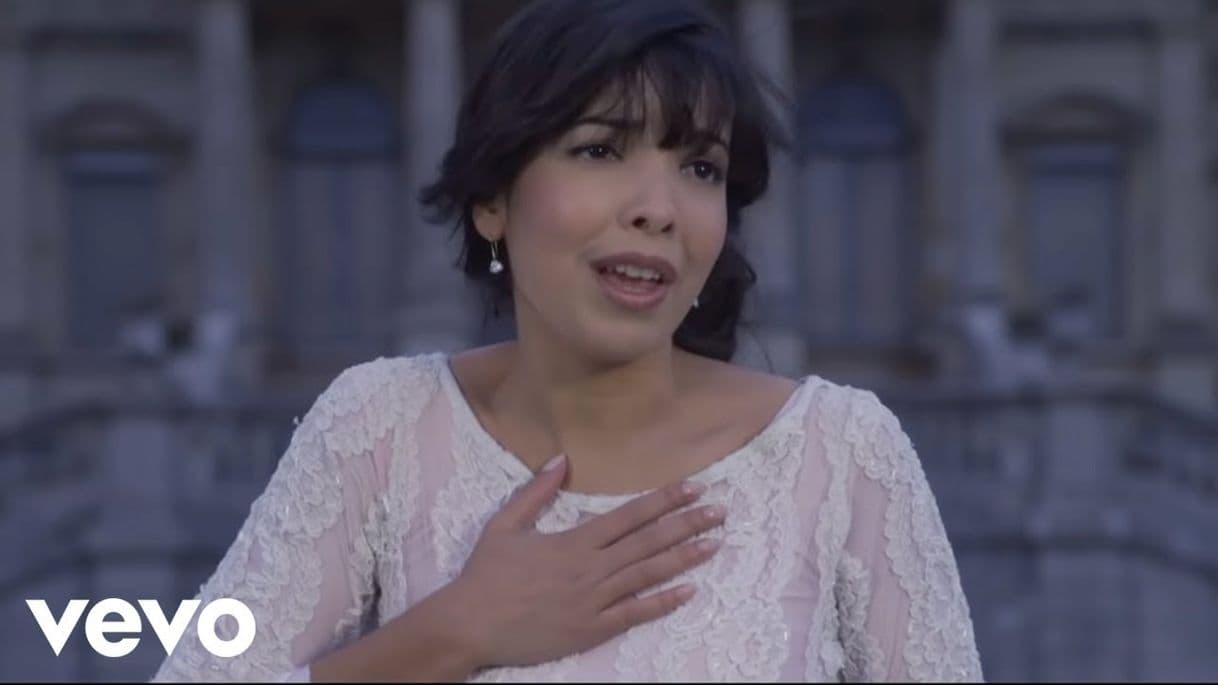 Moda Indila - Tourner Dans Le Vide - YouTube