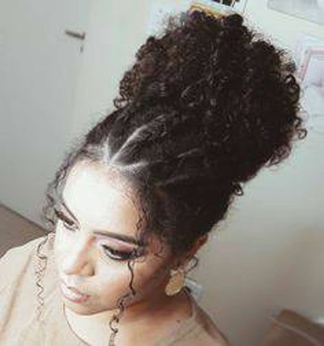 Moda Penteado para cabelos cacheados 