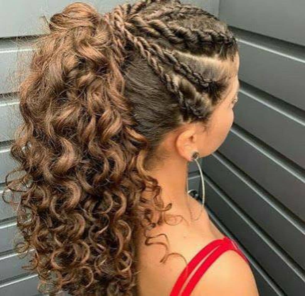 Fashion Penteado para cabelos cacheados 