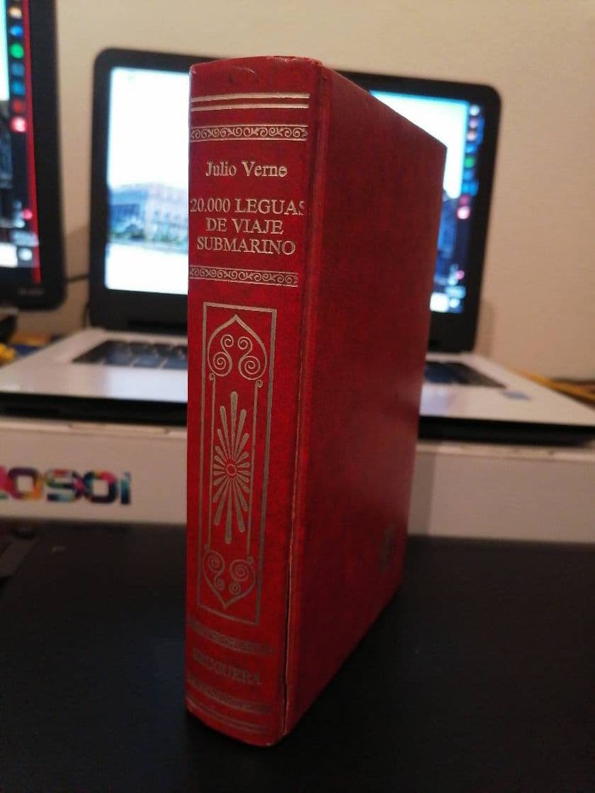 Book Julio Verne 4. Veinte mil leguas de viaje submarino.