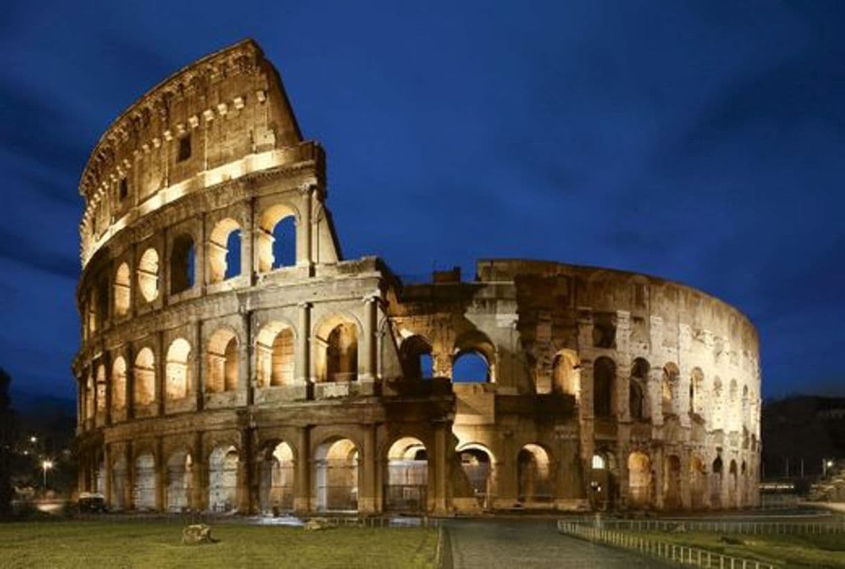 Place coliseo romano