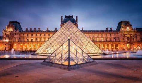 Place Museo del Louvre