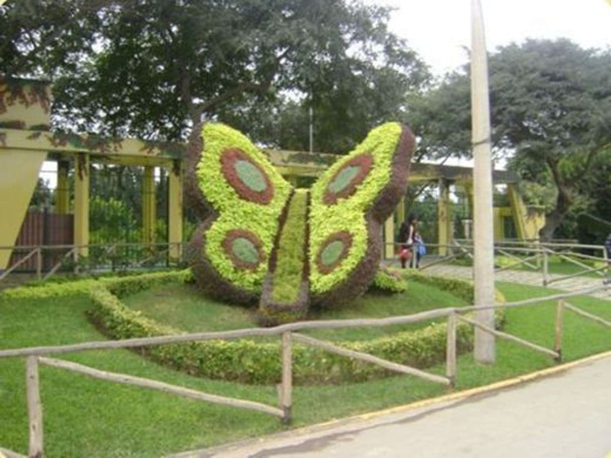 Lugar Avenida Parque de las Leyendas