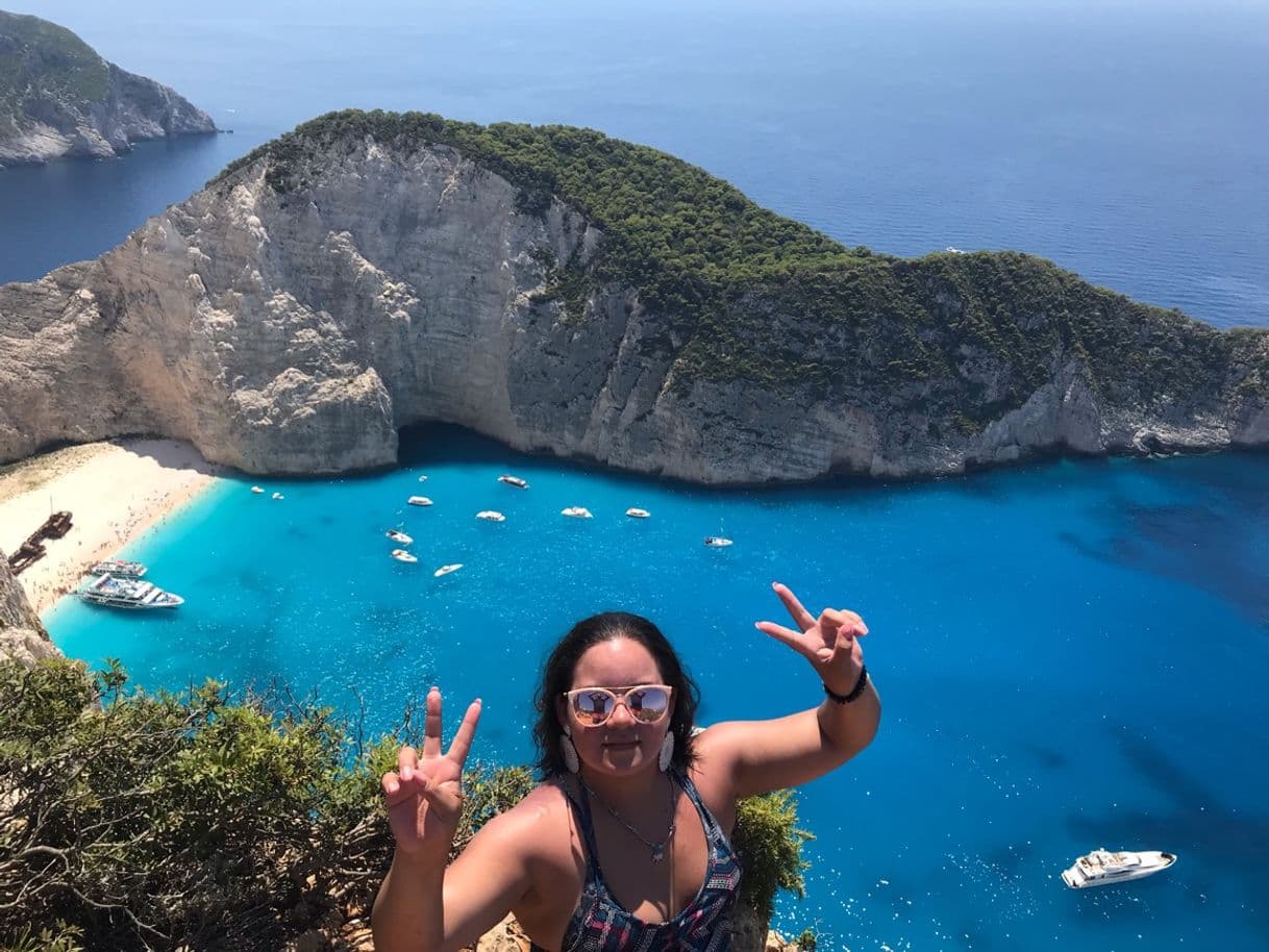 Lugar Navagio Shipwreck Beach