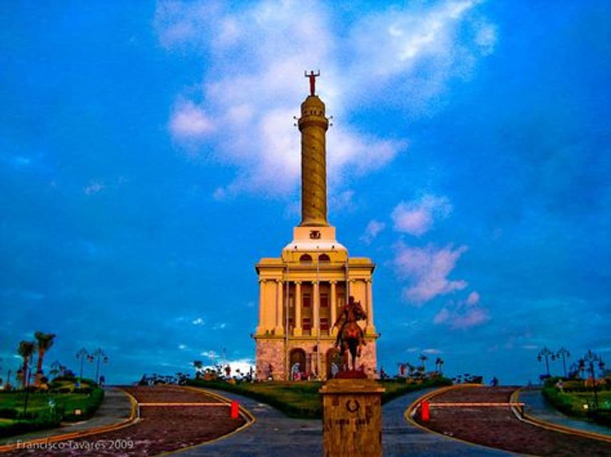 Place Monumento a los Héroes de la Restauración