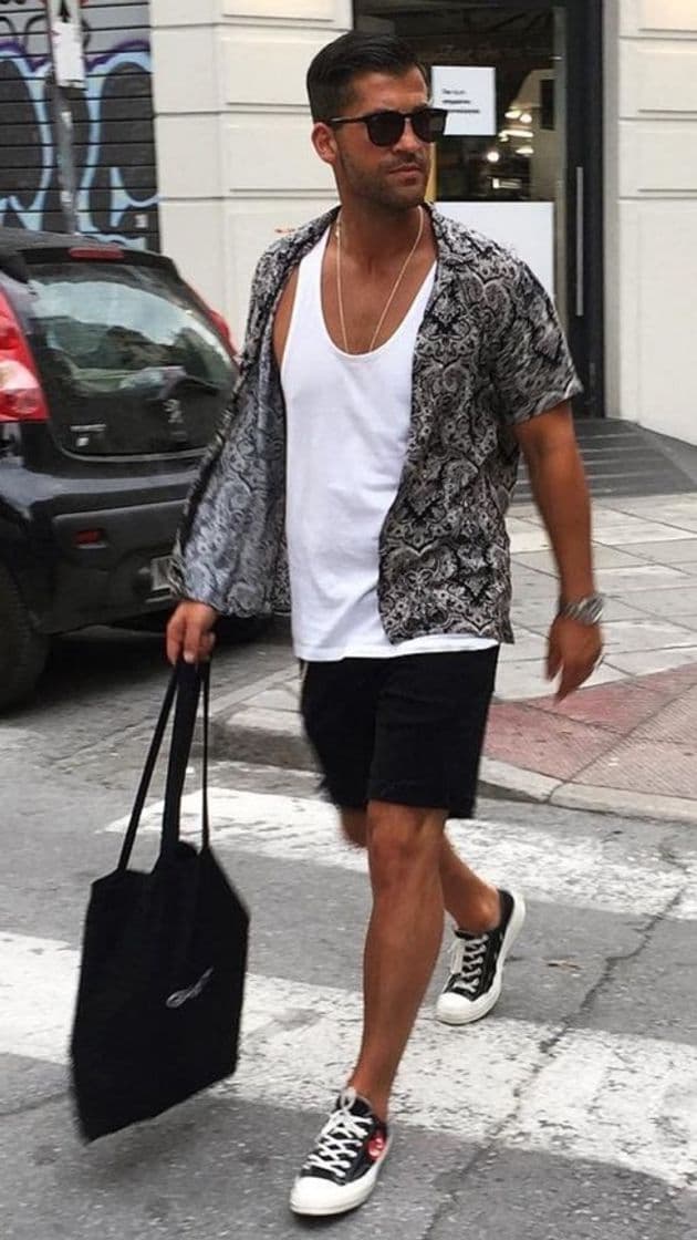 Moda Regata e camisa black and white 