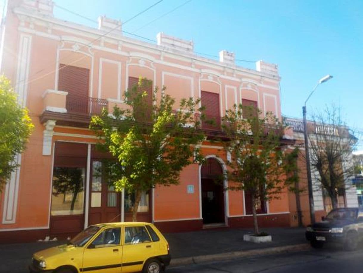 Lugar Hotel Colonial