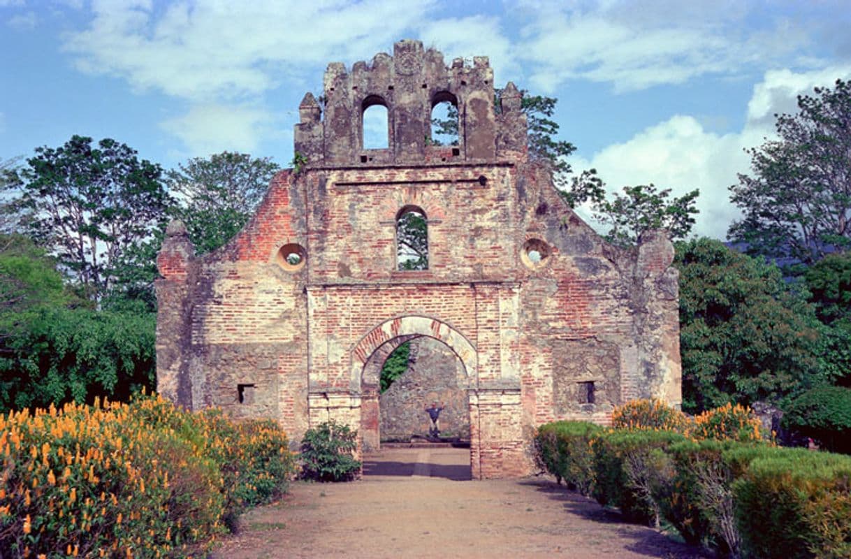 Place Ruinas de Ujarrás