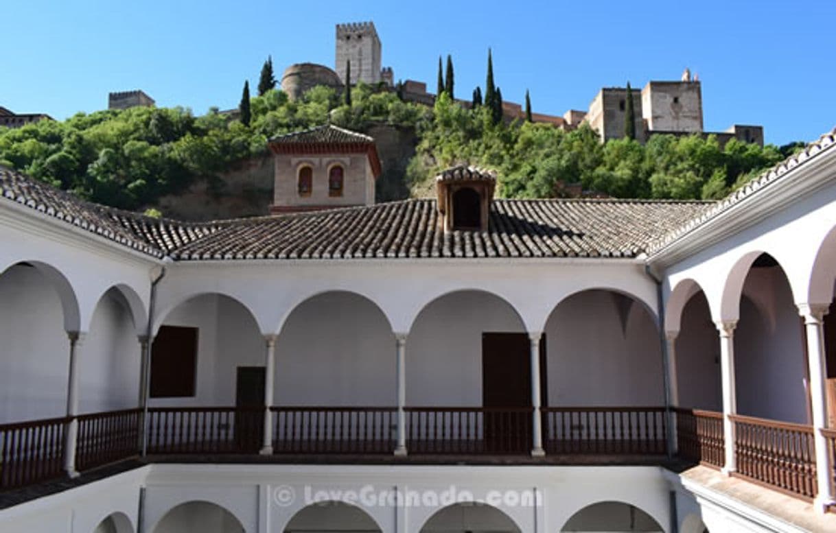 Lugar Museo Arqueológico y Etnológico de Granada