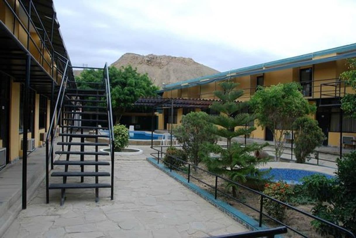 Lugar Hotel El Angolo