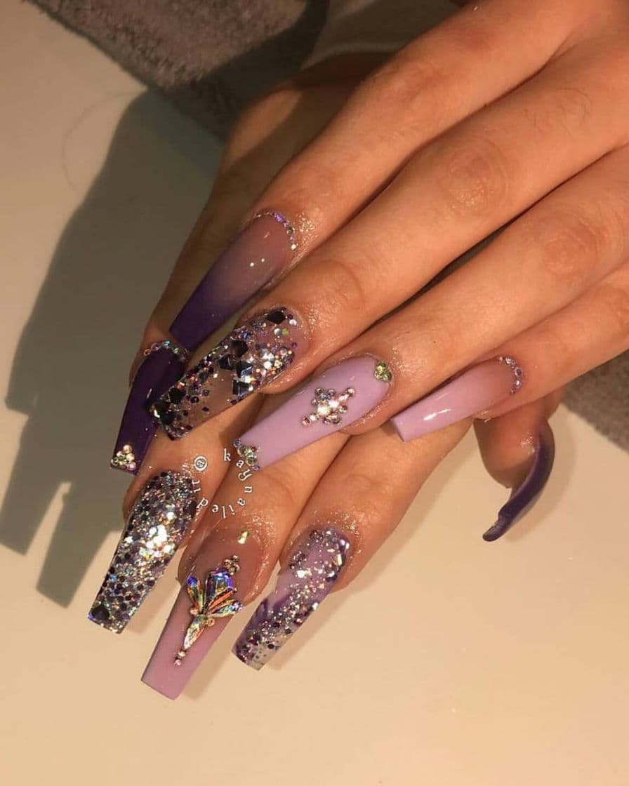 Moda Nails 