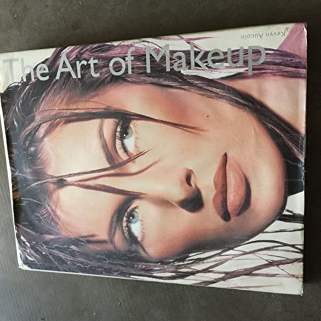 Book The Art of Make Up