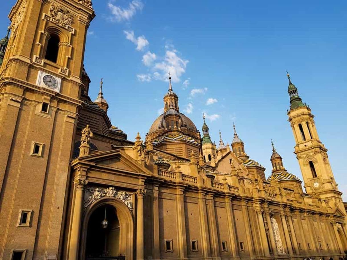 Lugar Basílica de Nuestra Señora del Pilar