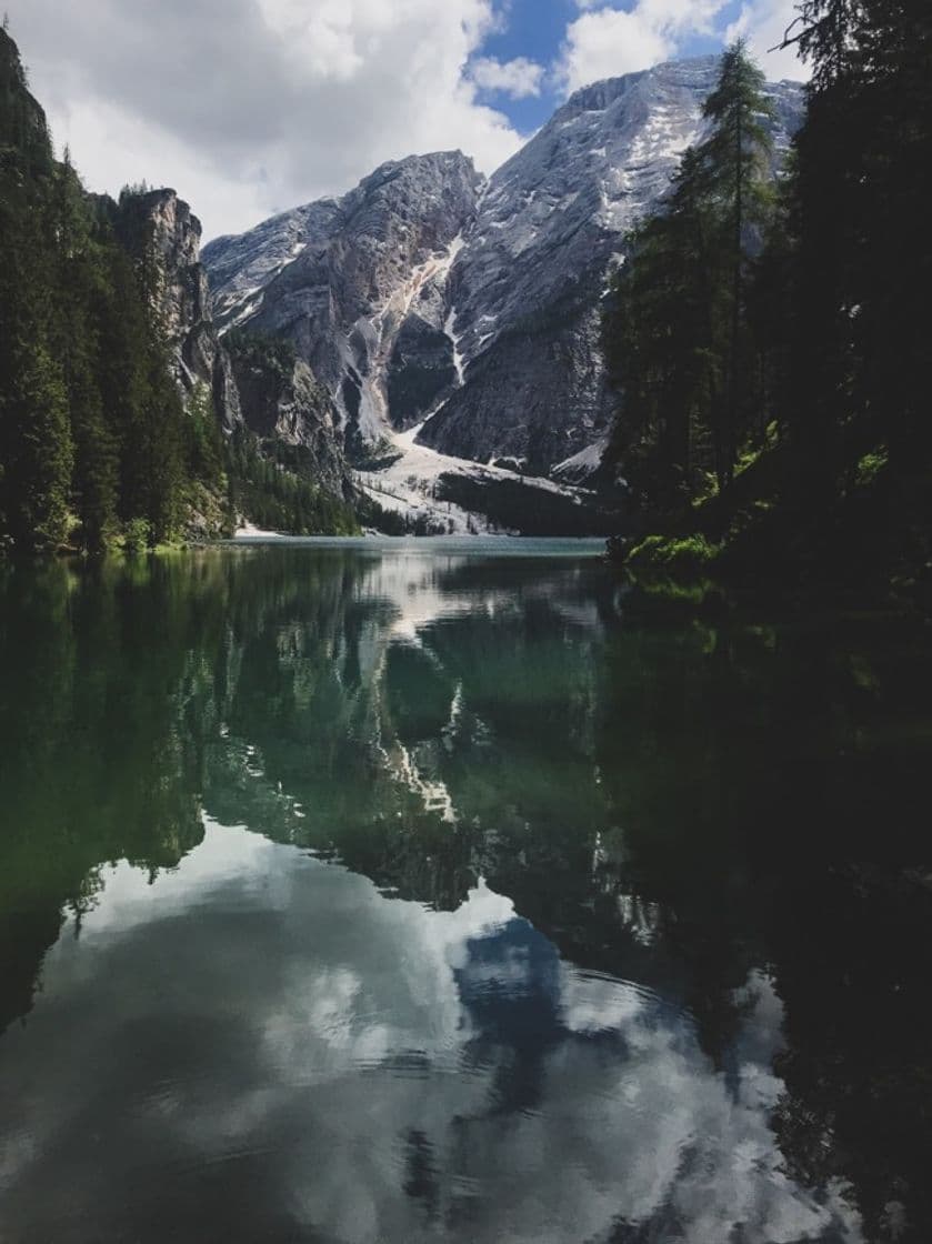 Place Lago di Braies