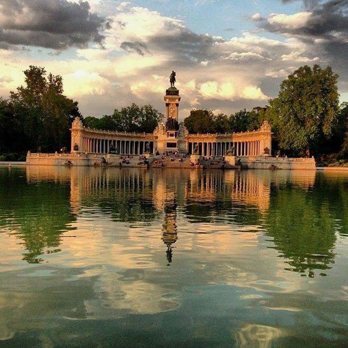 Lugar Parque de El Retiro