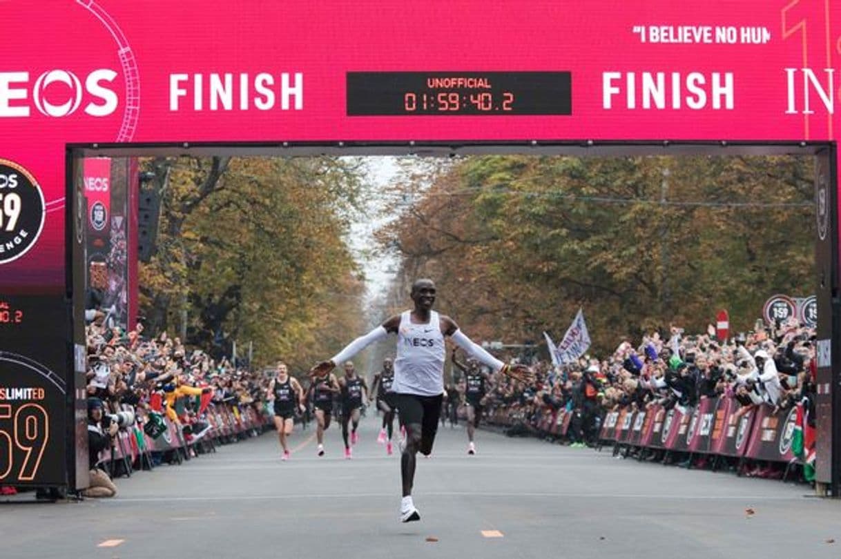 Movie Eliud Kipchoge 42,195K en 1:59:40 