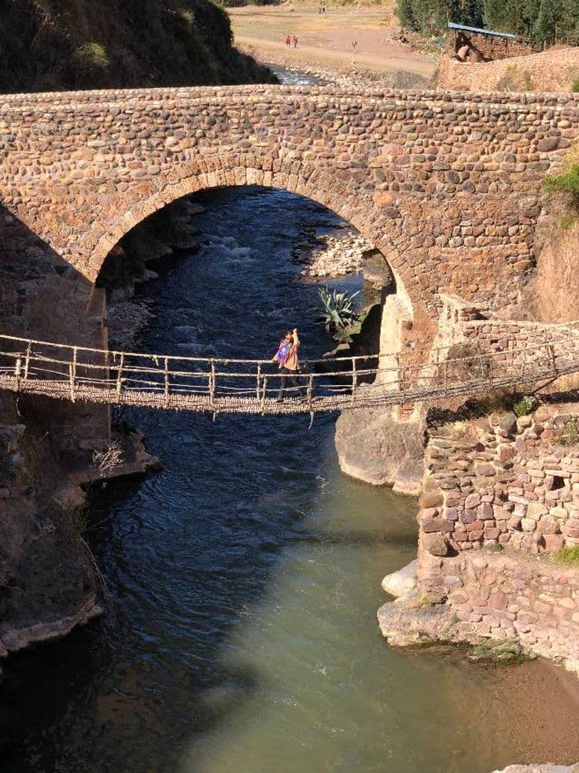 Lugar Q’eswachaka Rope Bridge