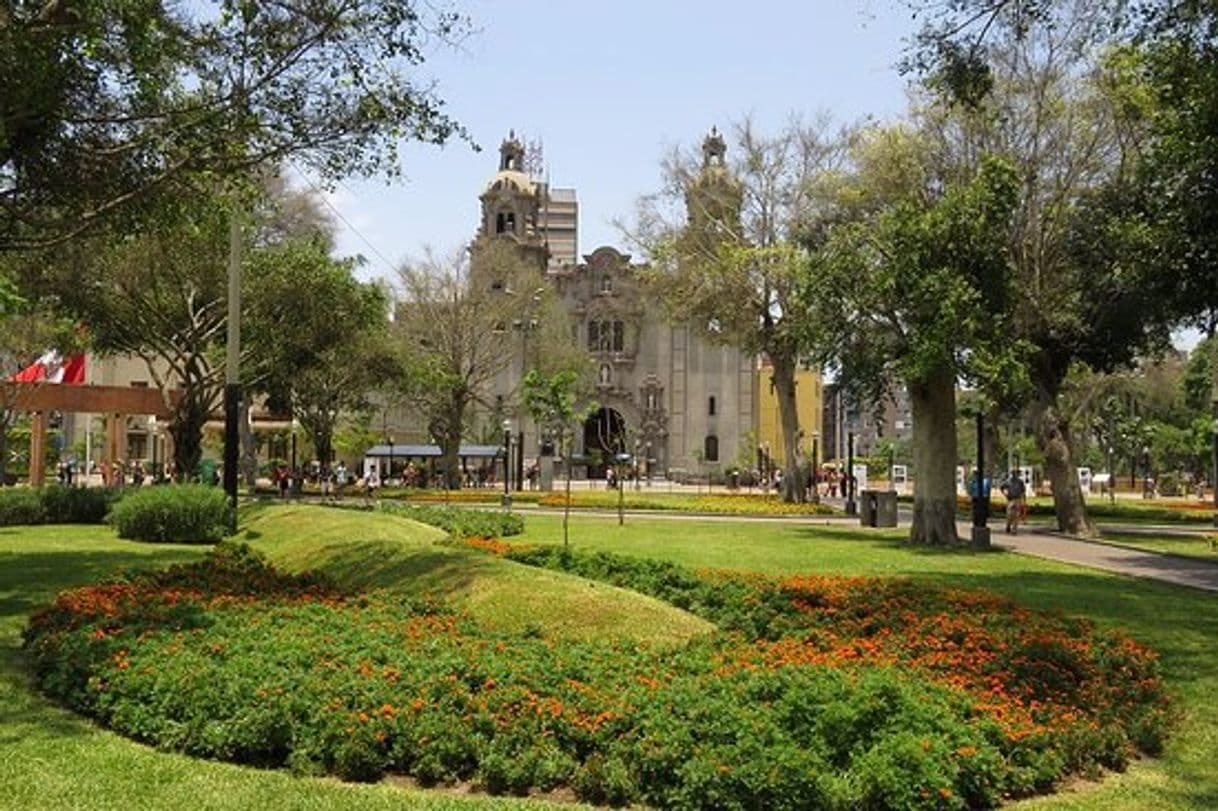 Lugar Parque Kennedy, Miraflores