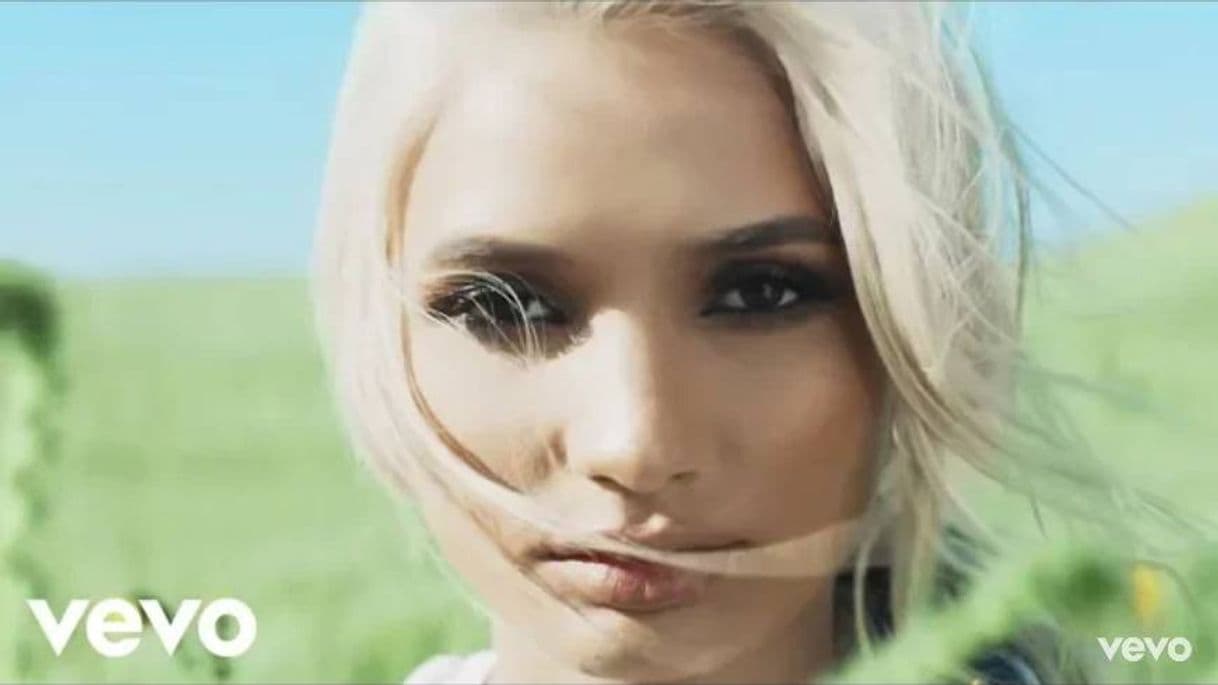 Canción Pia Mia - Bitter Love (Official Music Video) 