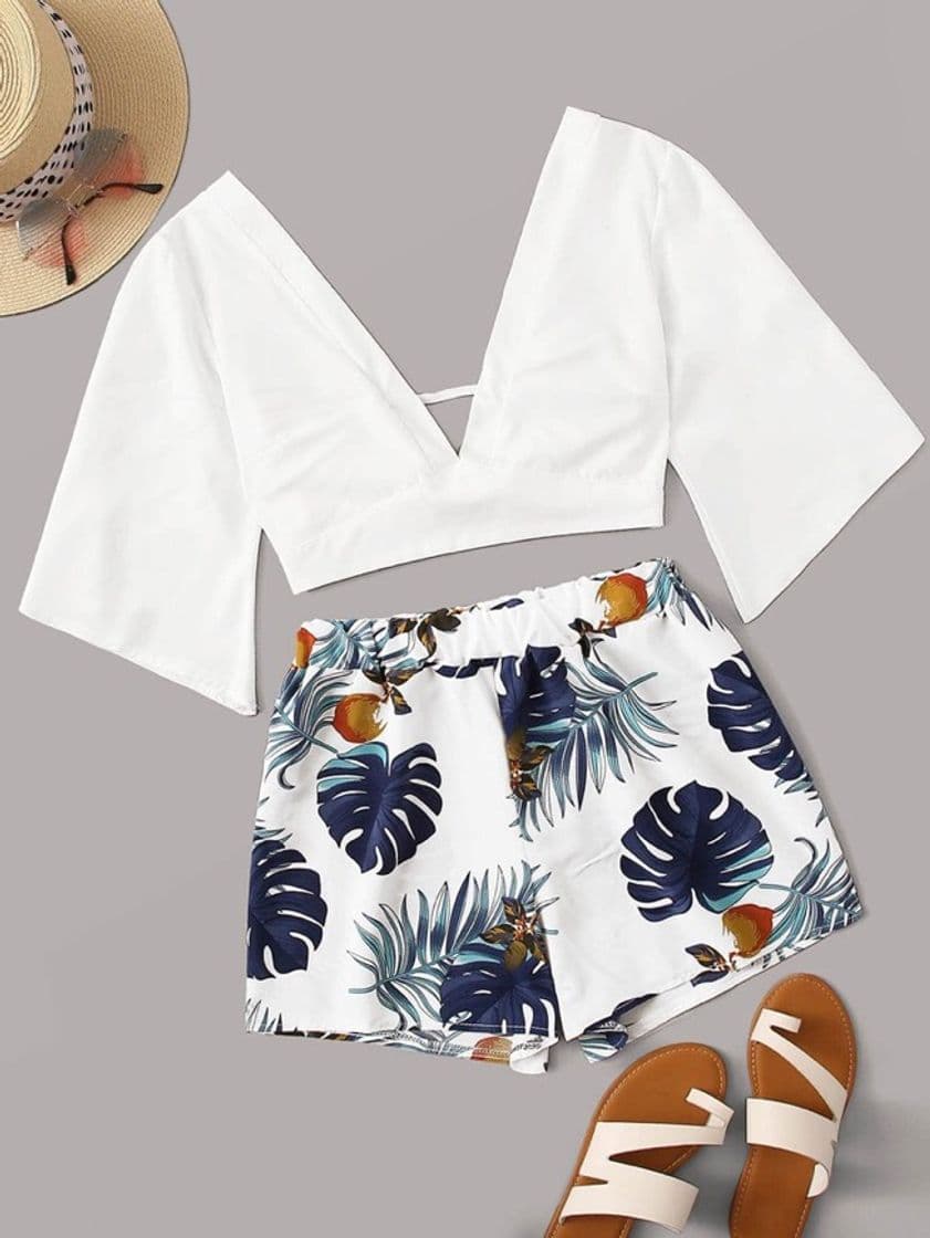 Producto Plunging Self-Tie Top & Tropical Print Shorts Set