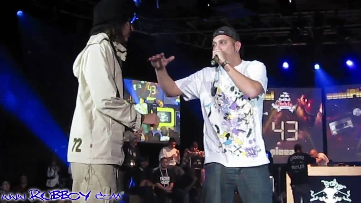 Fashion Mcklopedia vs Piezas / Red bull batalla de Los gallos 2008 