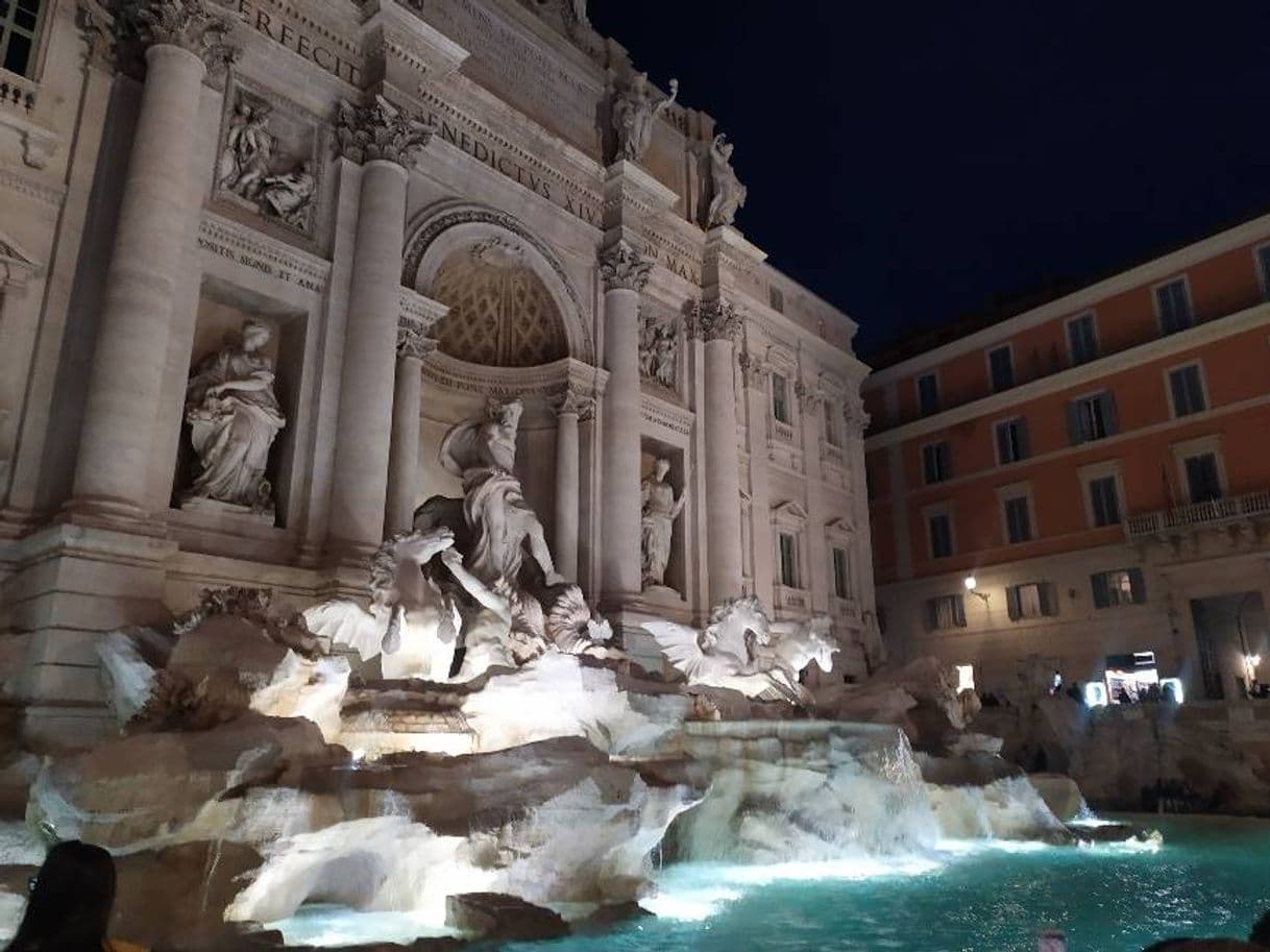 Lugar Fontana di Trevi