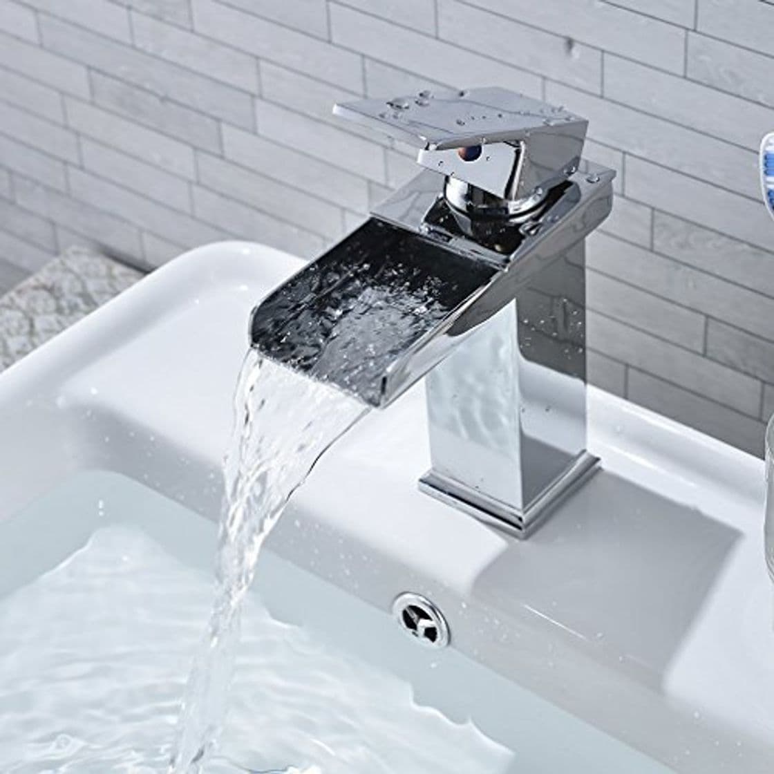 Elemento de la categoría hogar Grifo Lavabo Monomando Cascada