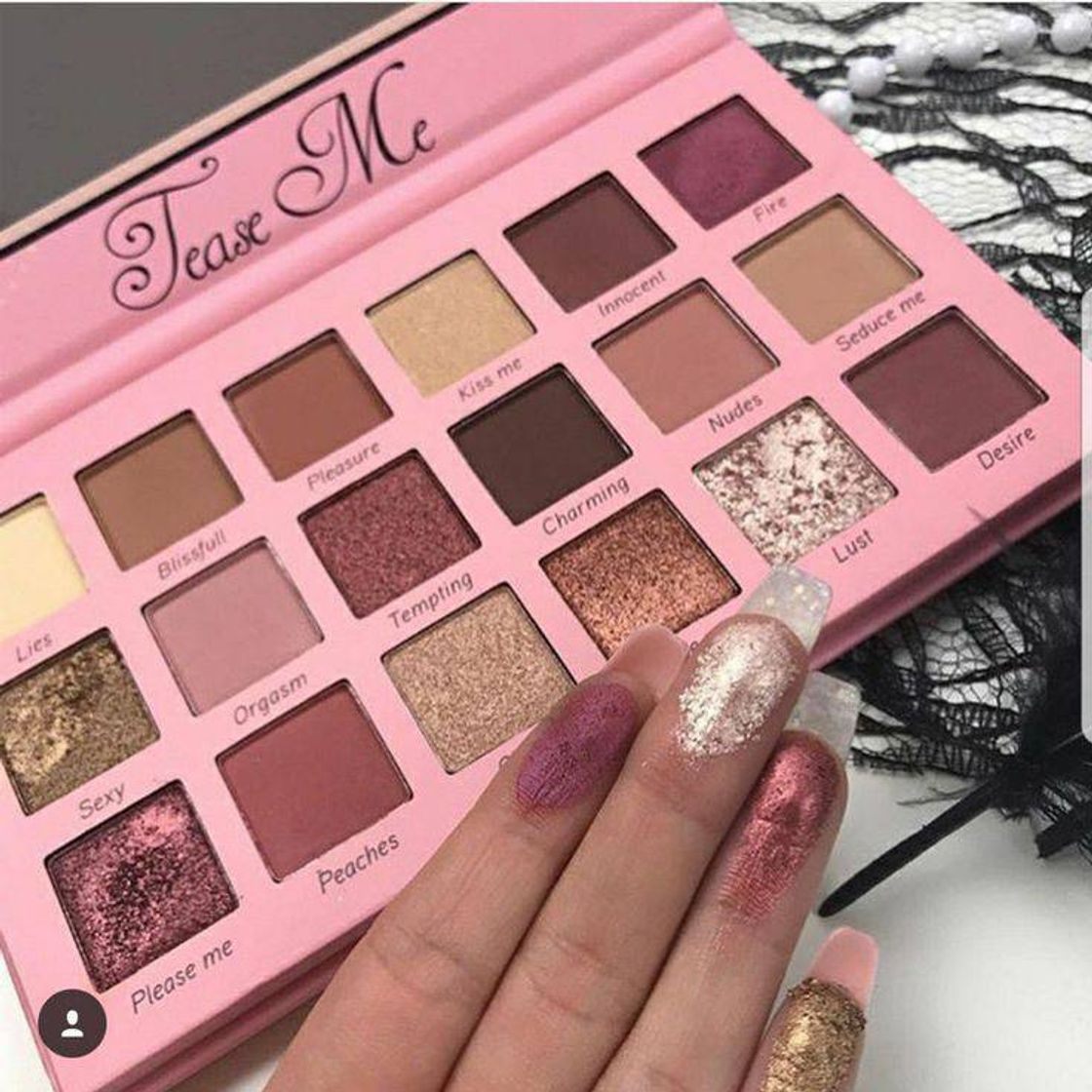 Producto TEASE ME EYESHADOW PALETTE