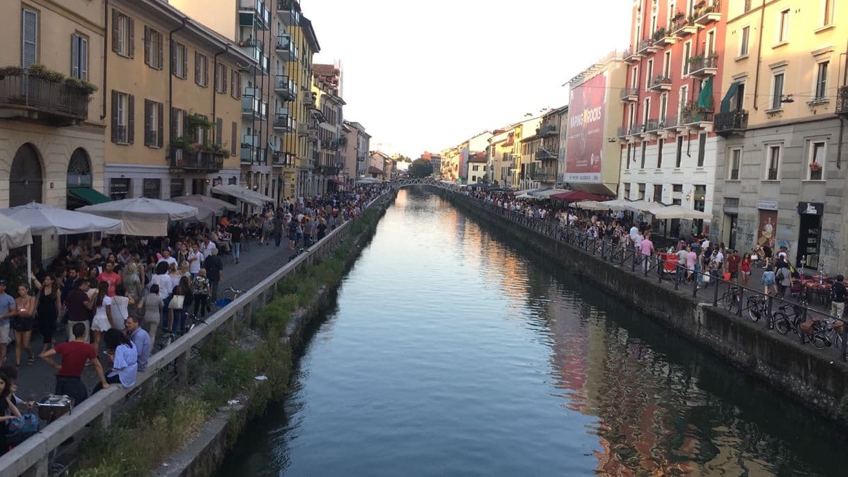 Place Naviglio Grande