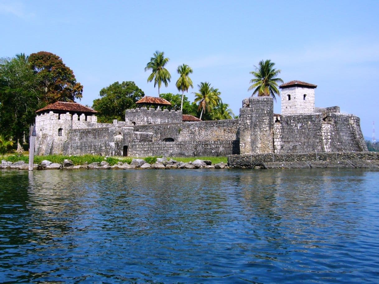 Lugar Castillo de San Felipe de Lara