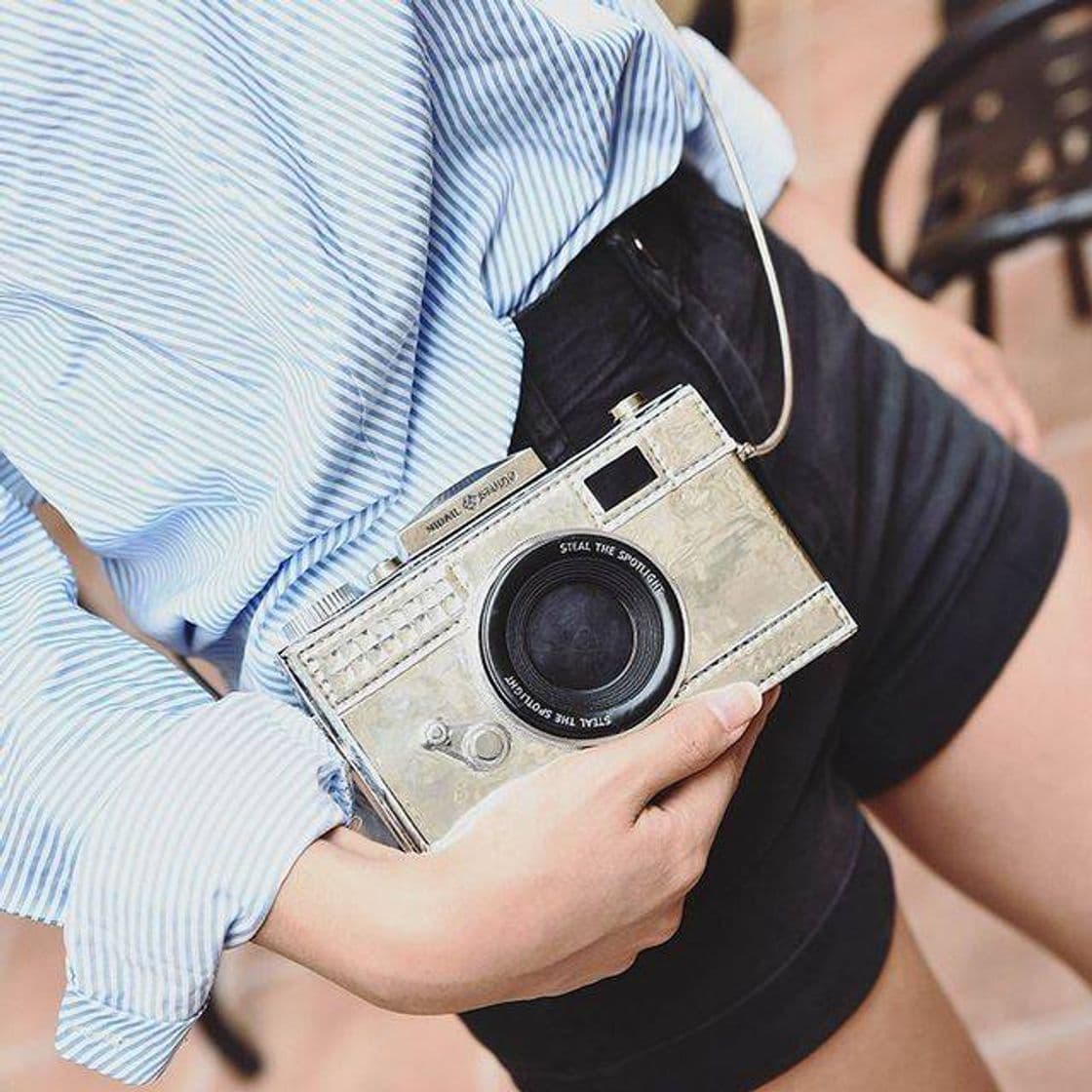 Moda Camera Shaped Clutch