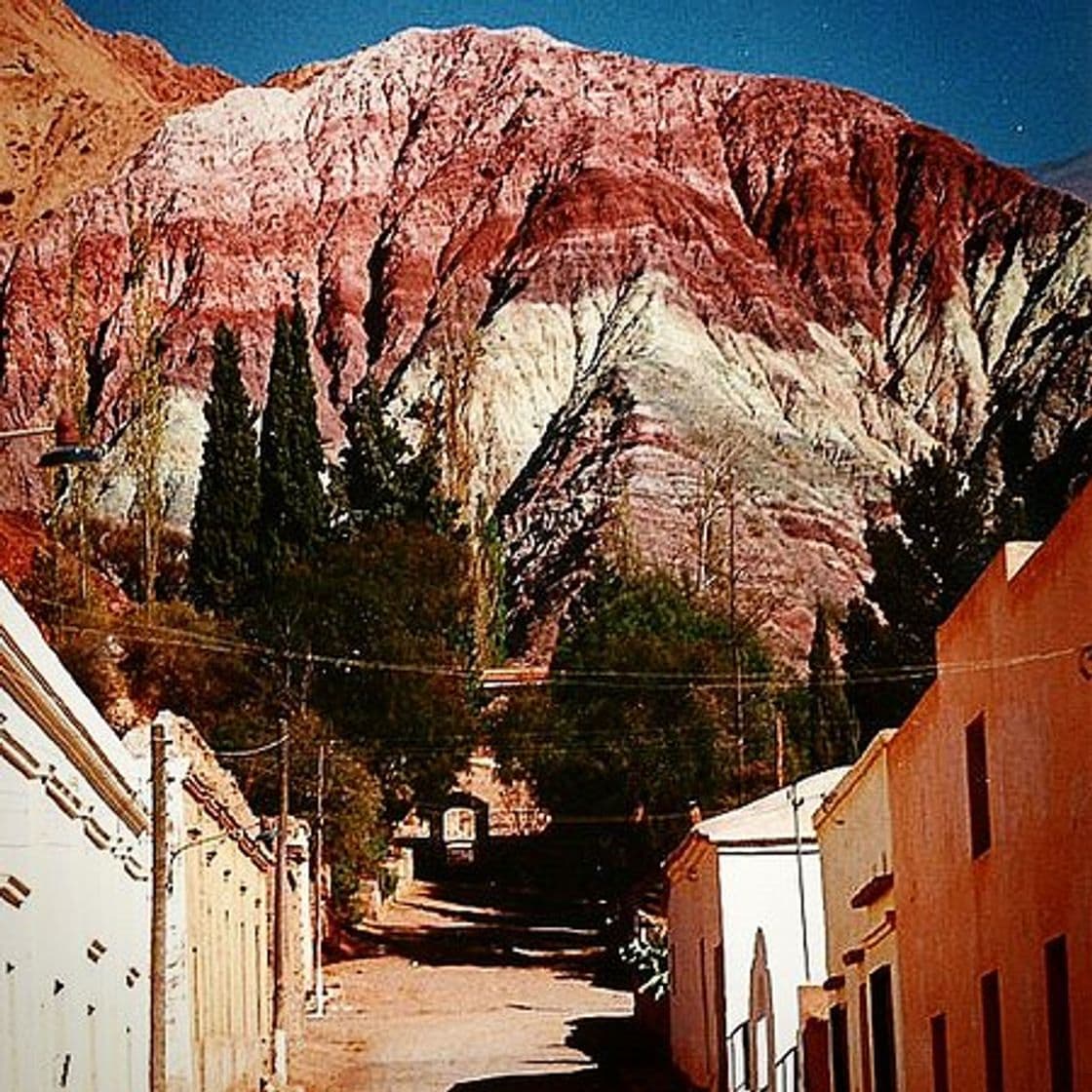 Place Cerro de los Siete Colores