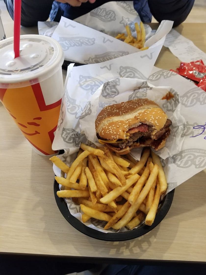 Restaurantes Carl's Jr.