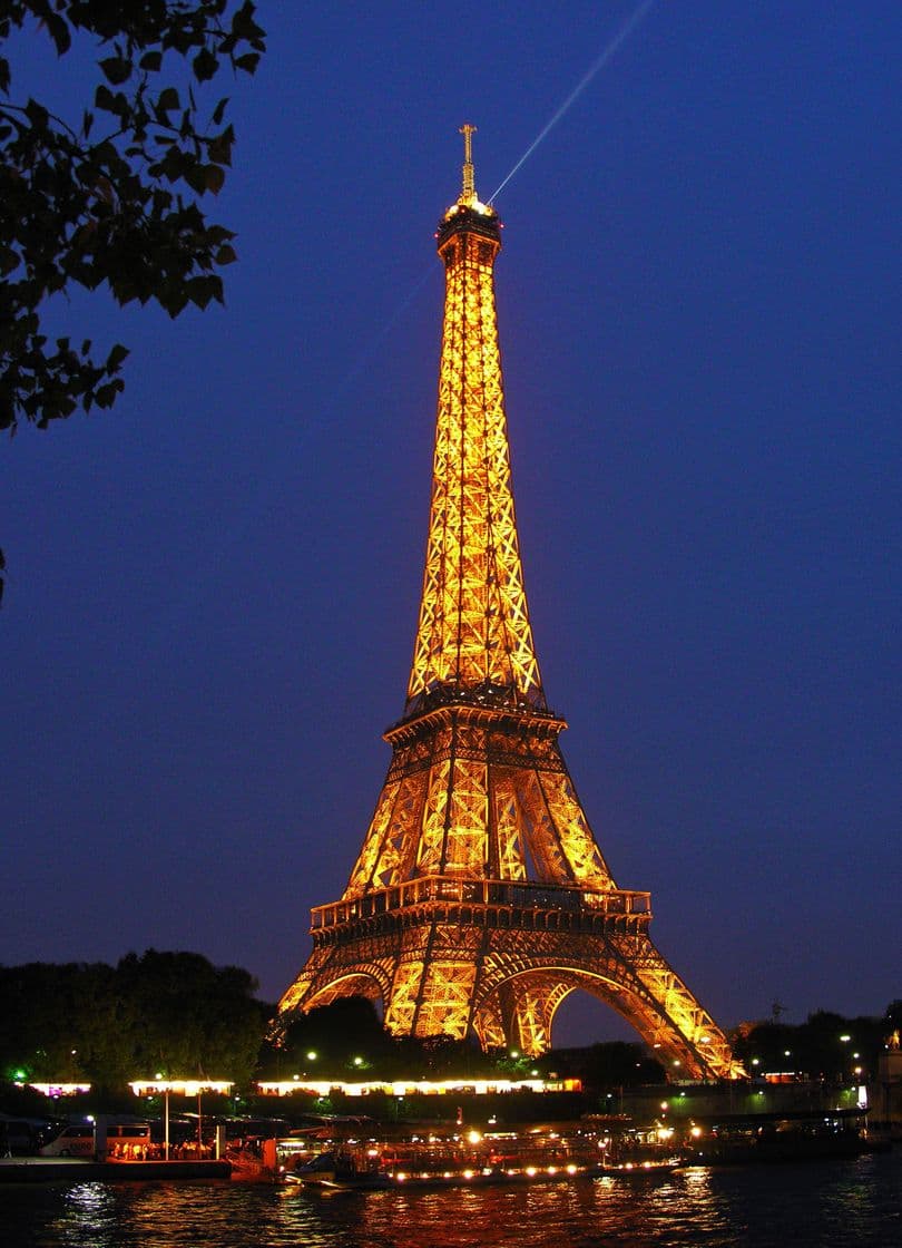 Place Torre eiffel