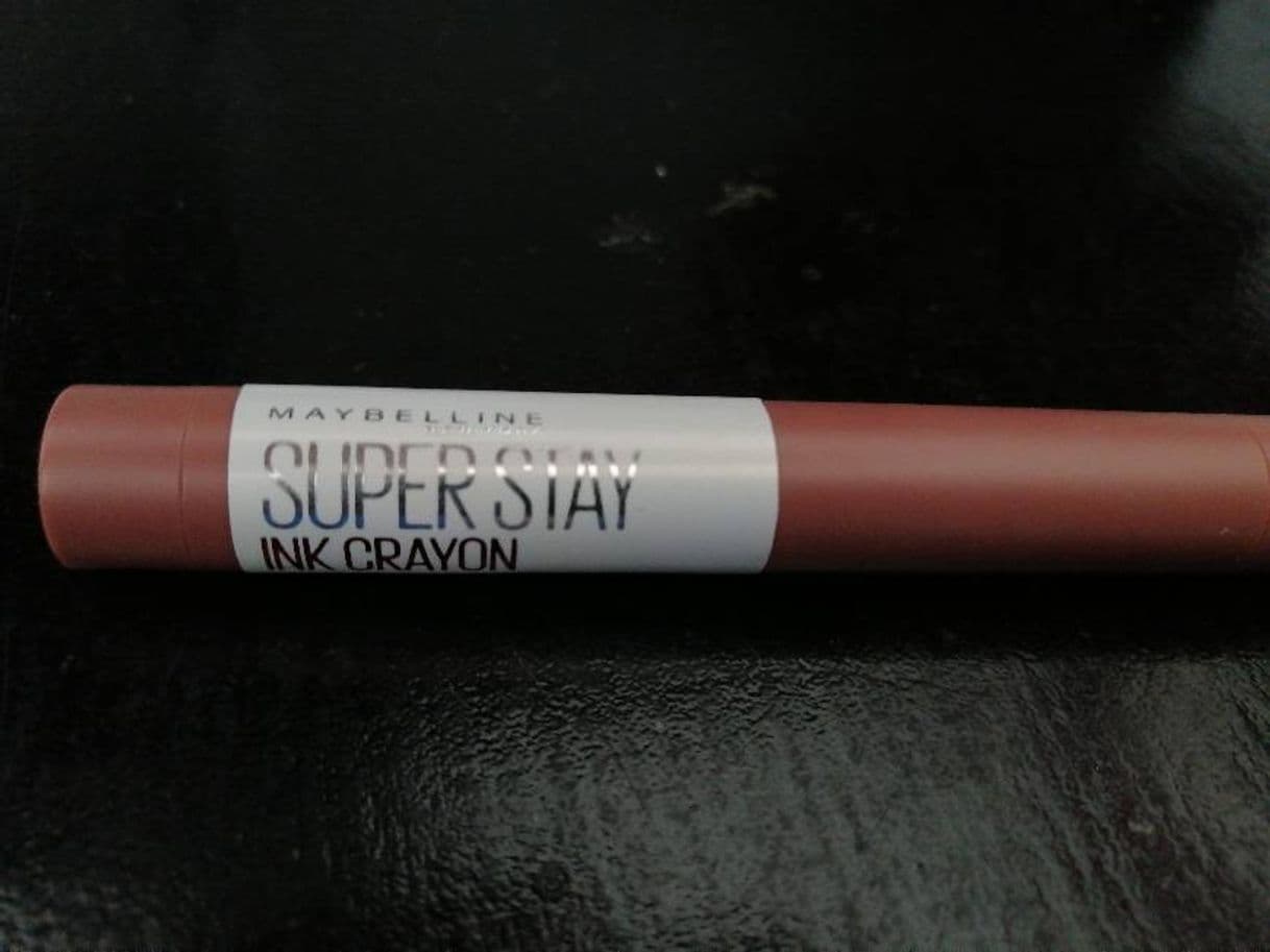 Moda Crayón superstay maybelline 