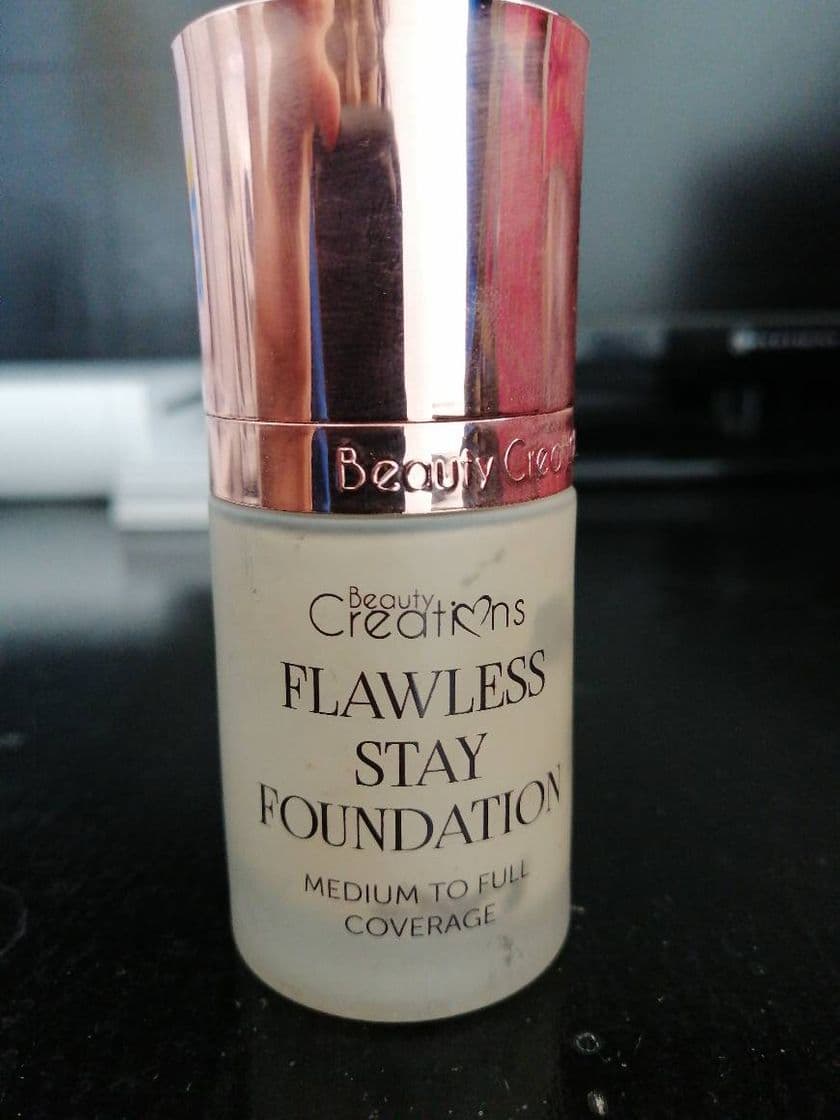 Moda Flawless stay foundation