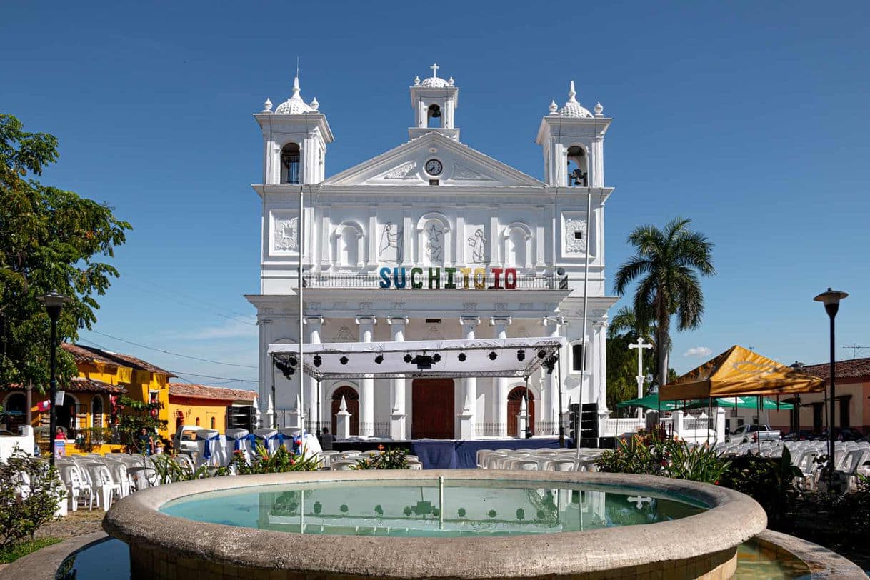 Place Suchitoto