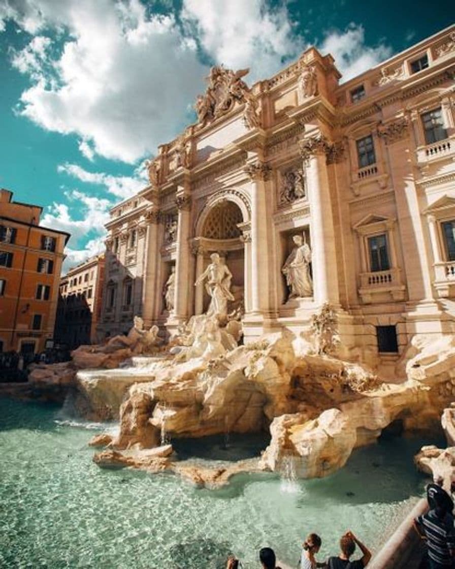 Place Fontana di Trevi