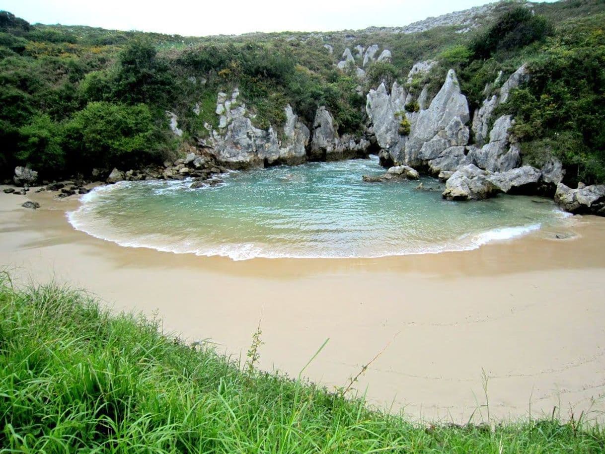 Lugar Playa de Gulpiyuri