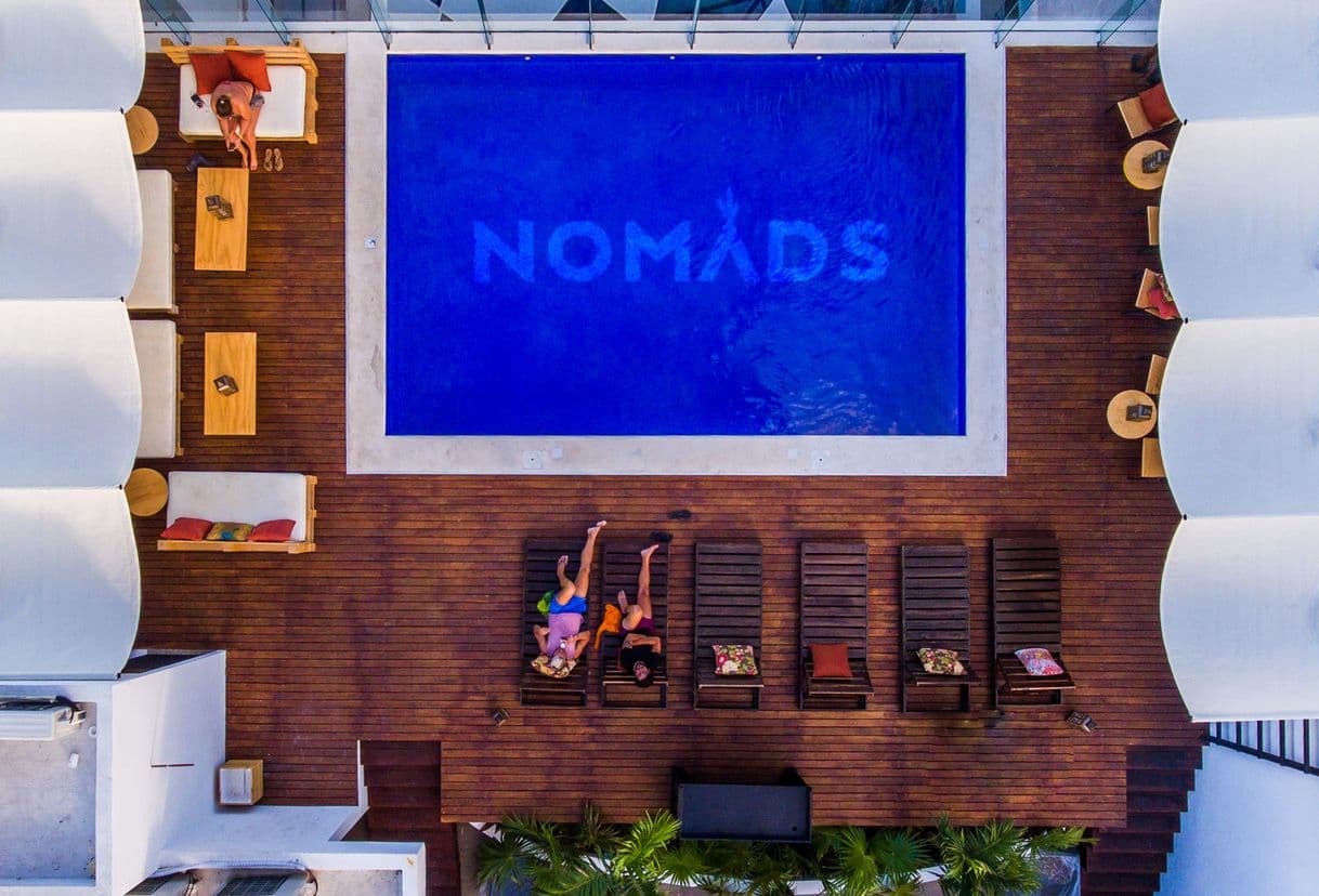 Lugar Nomads Hotel, Hostel & Rooftop Pool