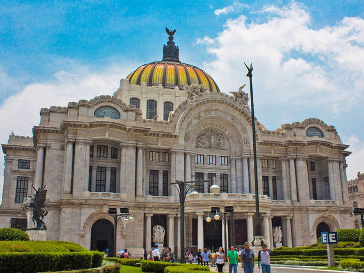 Place Palacio de Bellas Artes