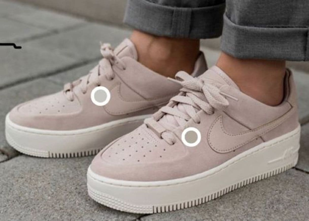 Producto Nike Air Force 1 Sage Low Rosas