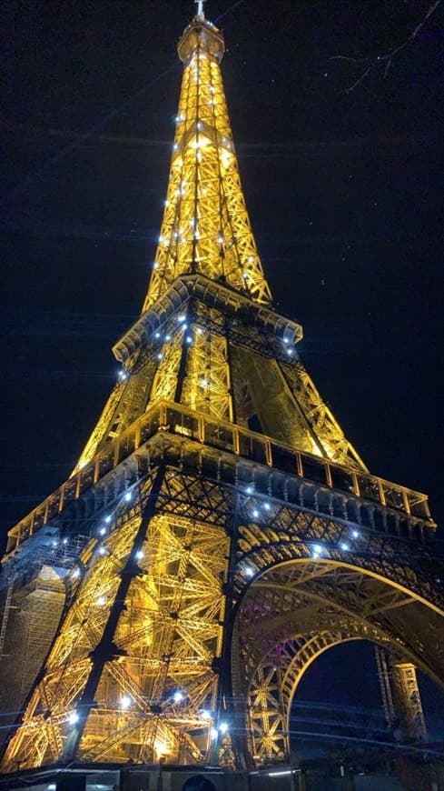 Place Torre Eiffel